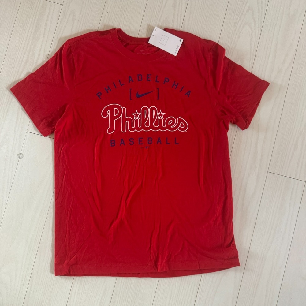 Philadelphia Phillies Nike Red T-Shirt Men's Size L‎ MLB Baseball Fan Gear